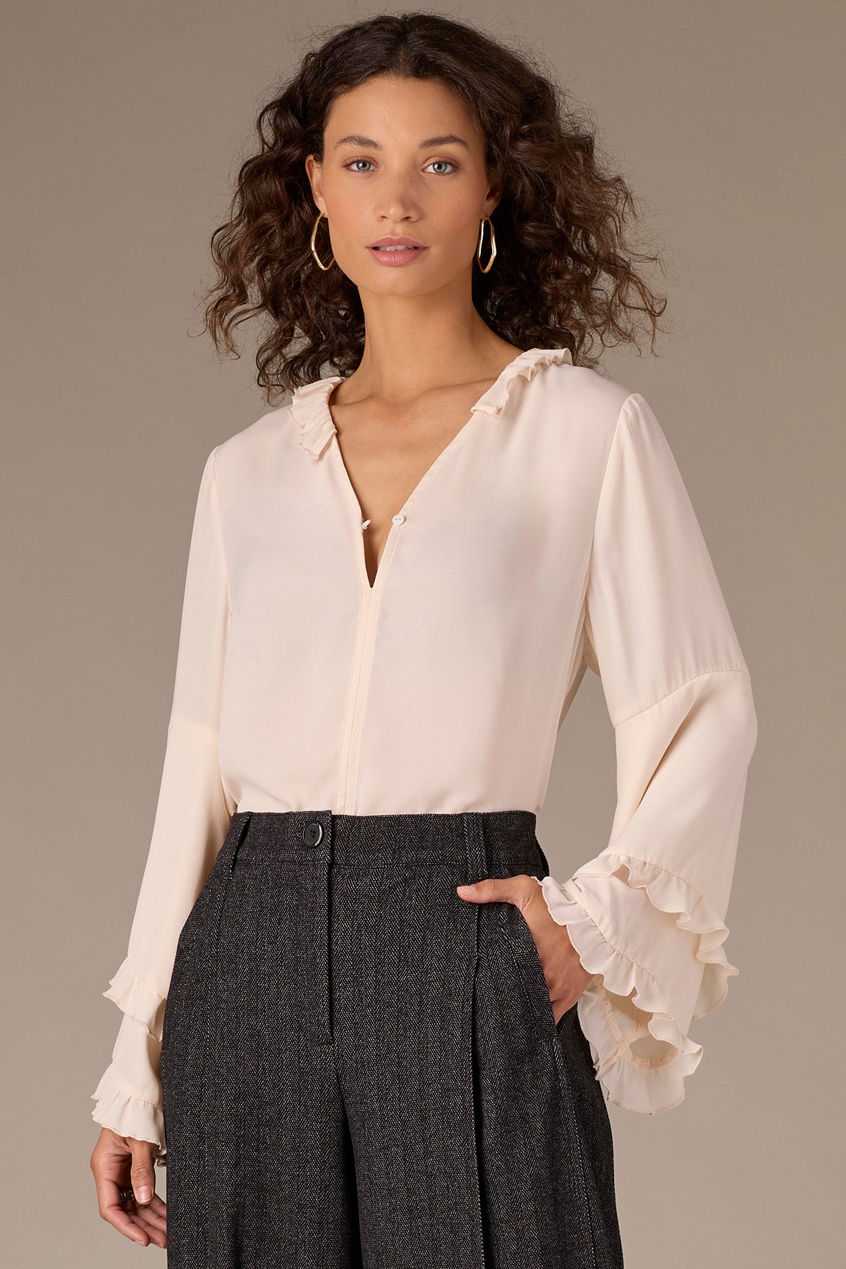 Women's Romantic Ruffle Lace Trim V Neck Long Sleeve Knit